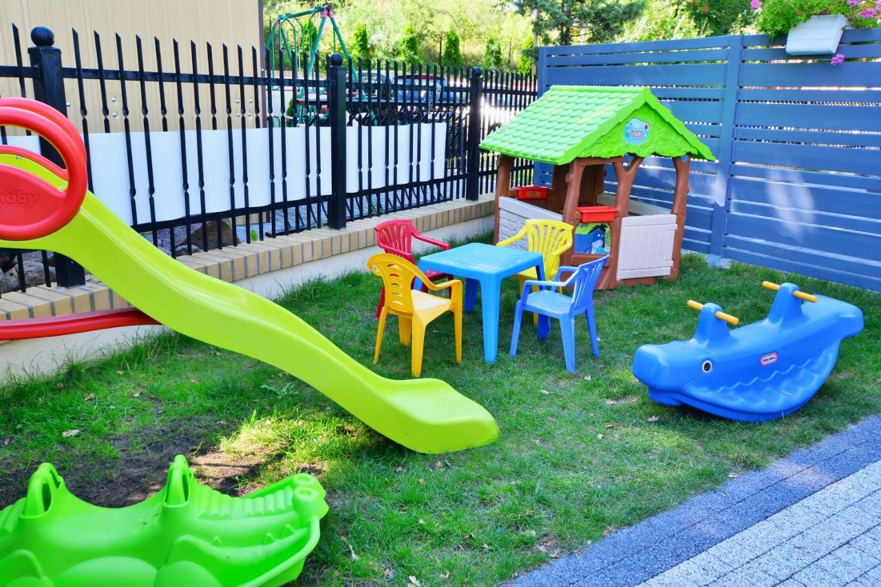 Pokoje Goscinne Muszelka 300 M Do Plazy Mielno  Exterior photo
